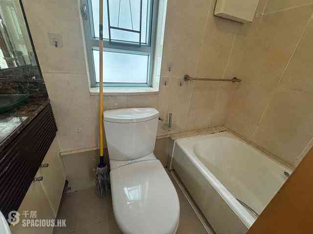 Tung Chung - Seaview Crescent Block 5 04