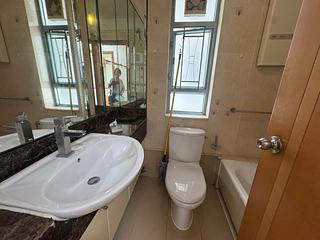 Tung Chung - Seaview Crescent Block 5 05