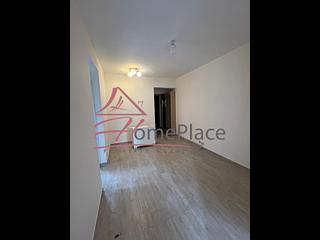 Kennedy Town - Luen Hong Apartments 02