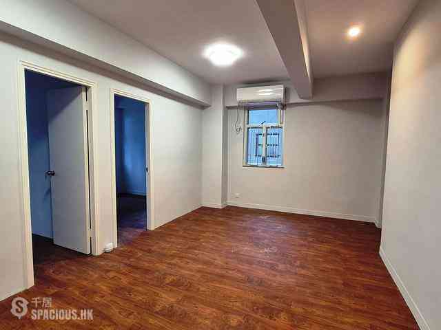 Wan Chai - Wing Cheong Building 02
