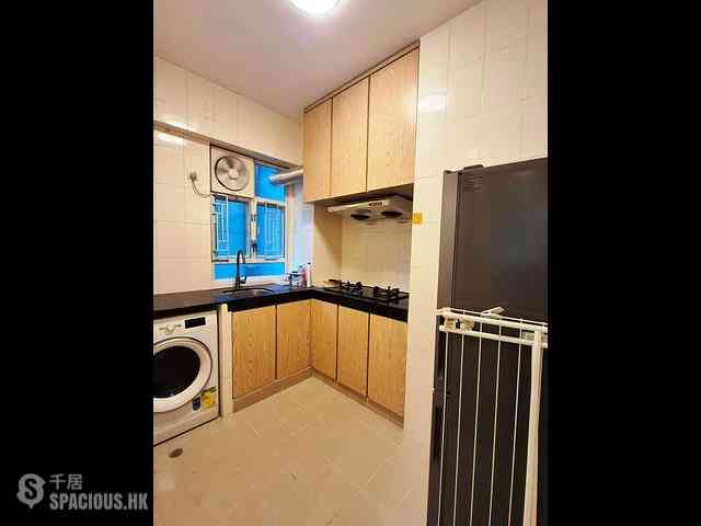Wan Chai - Wing Cheong Building 03