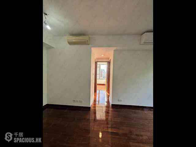 Tai Hang - Serenade Block 2 07