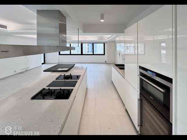 Wan Chai - Suncrest Tower 03