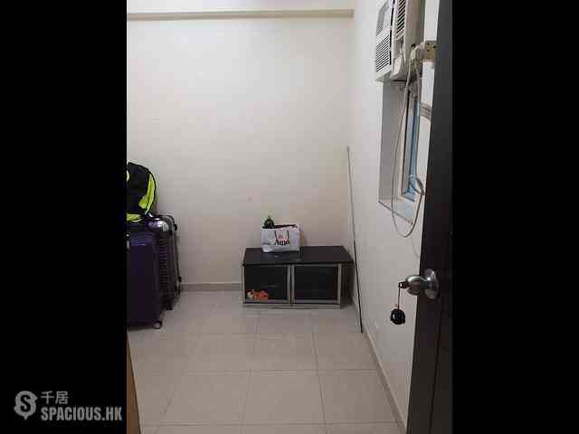 North Point - Fok Ying Building 02