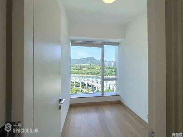 Tseung Kwan O - Monterey Block 3 05