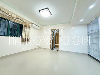 Prince Edward - Cosmopolitan Centre 02
