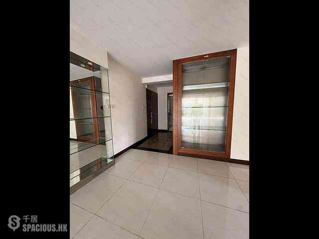 Shouson Hill - Goldson Place 05