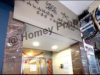 Causeway Bay - Malahon Apartments 08