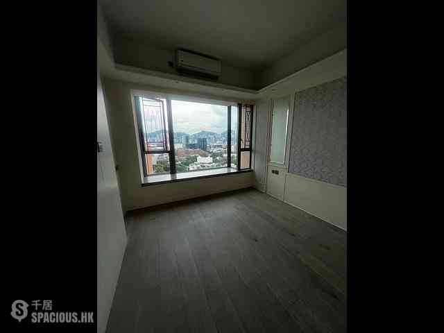 Yau Ma Tei - Parc Palais Block 2 09