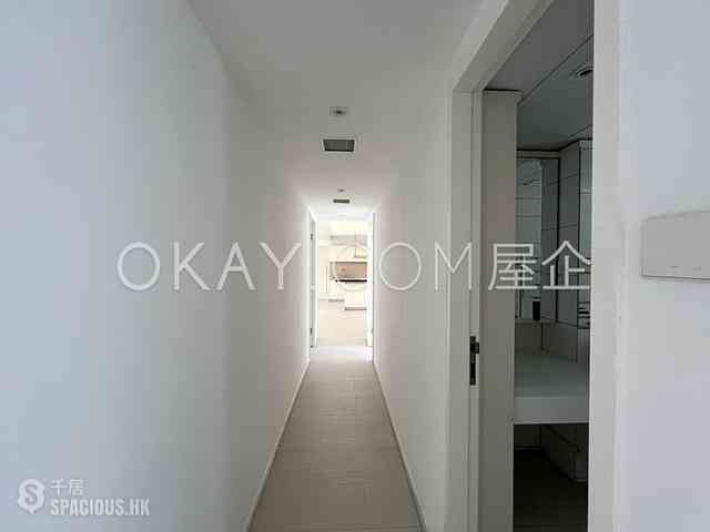 Wan Chai - Suncrest Tower 17