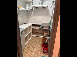 Sai Ying Pun - Kwan Yick Building Phase 3 05