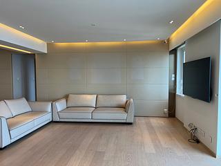 The Peak - Villa Verde Block A 06