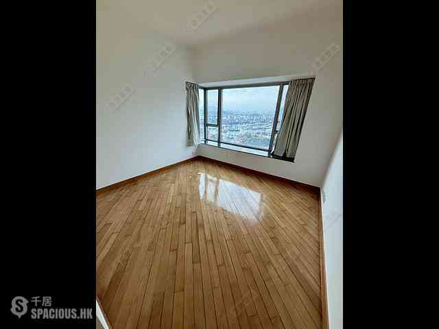 West Kowloon - Sorrento Phase 2 Block 1 03