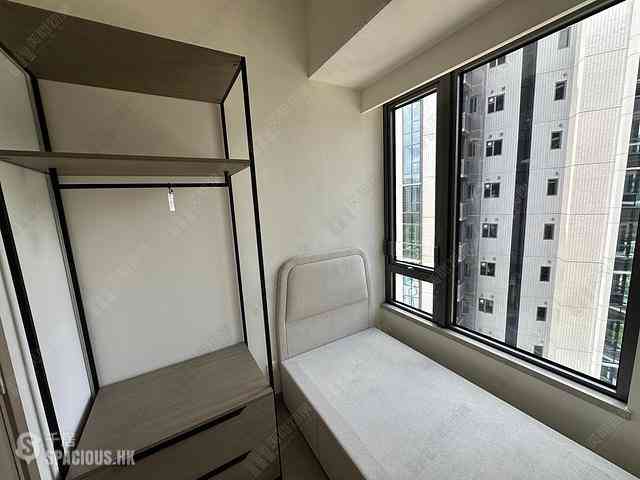 Tai Po - University Hill Phase 2B Scenic Tower 1 06