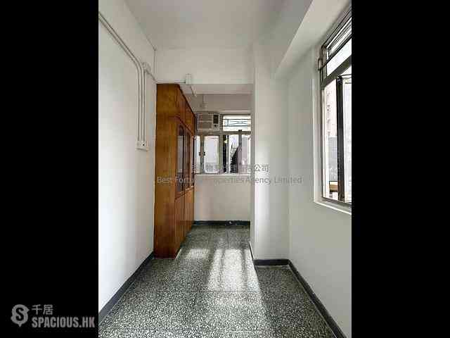 Sai Ying Pun - Tin Hing Building 07