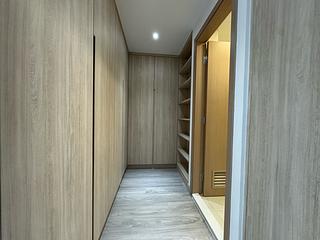 Mid Levels Central - Clovelly Court Block 1 07