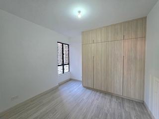 Mid Levels Central - Clovelly Court Block 1 16
