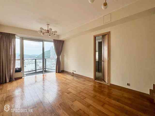 Wong Chuk Hang - Marinella 01