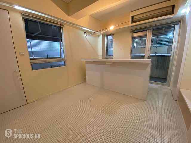 Wan Chai - Ka Yee Building 01