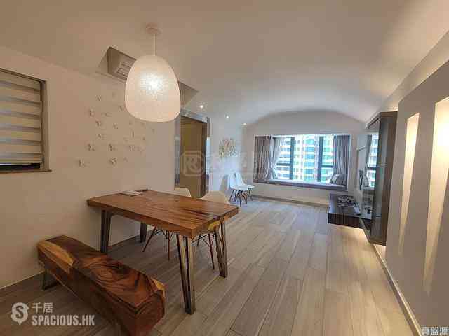 Tai Kok Tsui - Park Avenue Phase 1 Block 7 02