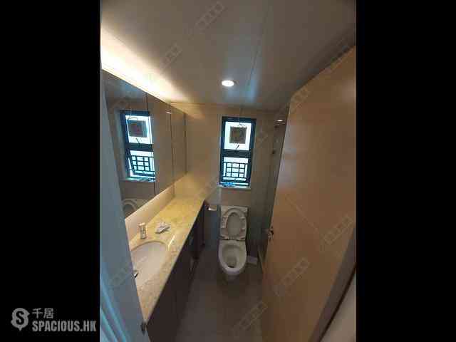 Tai Kok Tsui - Park Avenue Phase 1 Block 7 06