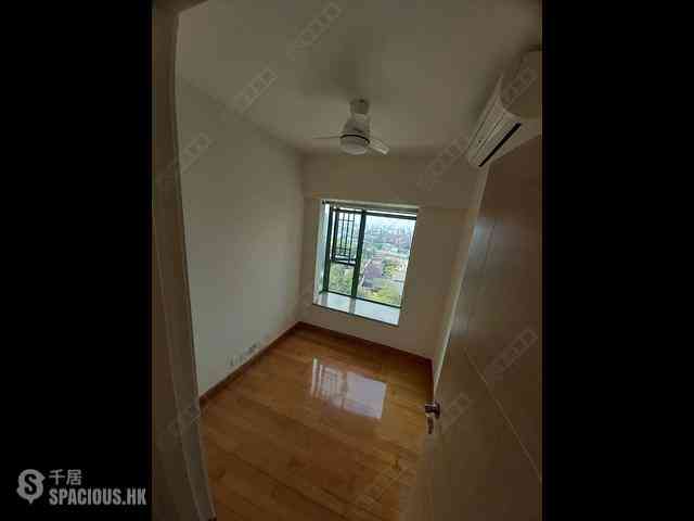 Tai Kok Tsui - Park Avenue Phase 1 Block 7 07