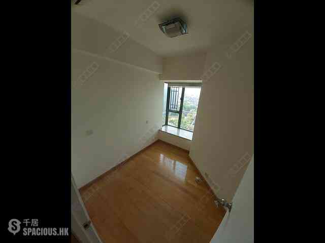 Tai Kok Tsui - Park Avenue Phase 1 Block 7 08