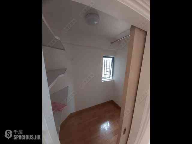 Tai Kok Tsui - Park Avenue Phase 1 Block 7 09
