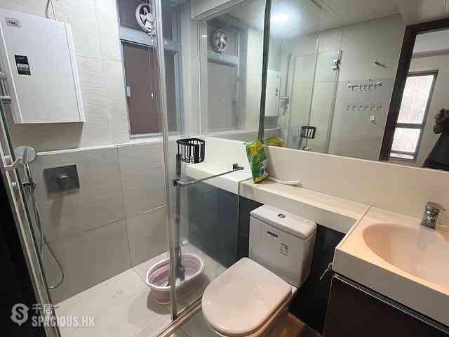 Sai Wan Ho - Grand Promenade Block 5 04