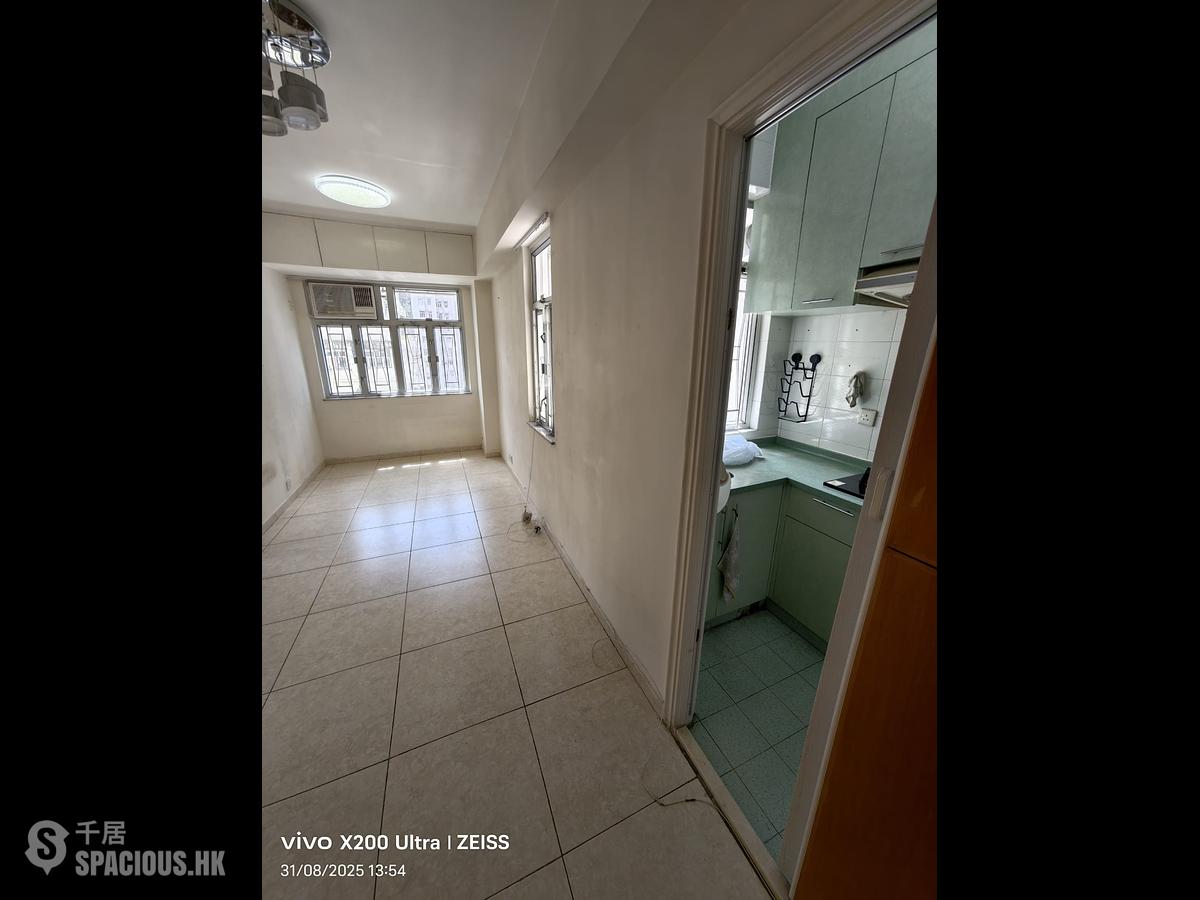 Shek Tong Tsui - Belcher Court Block A 01
