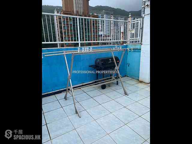 Tai Hang - Rich Building 02