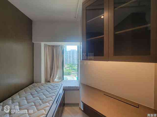 Tai Kok Tsui - Park Avenue Central Park Block 1 11