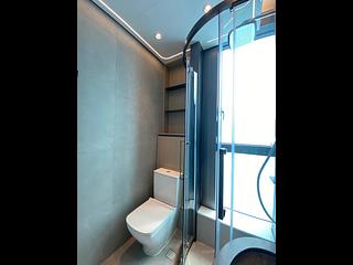 Sai Ying Pun - Two・Artlane 03