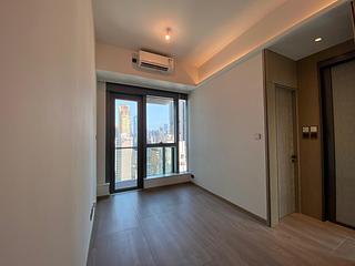 Sai Ying Pun - Two・Artlane 06