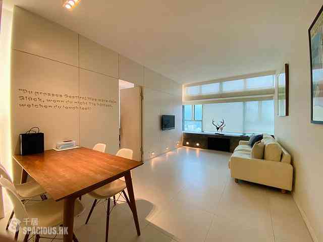 Tung Chung - Tung Chung Crescent 01