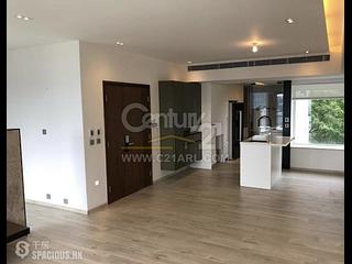 Mid Levels East - Bowen Place 05