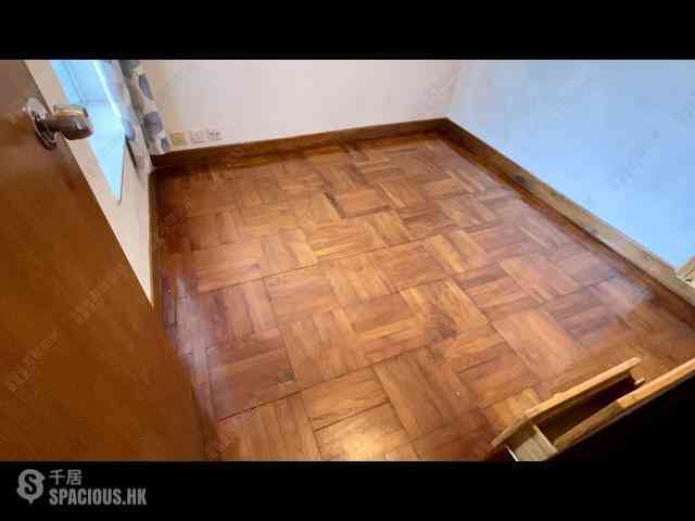 Tsuen Wan - Discovery Park Phase 2 Block 6 07