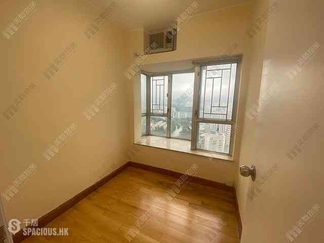 Tsuen Wan - Discovery Park Phase 3 Block 11 03