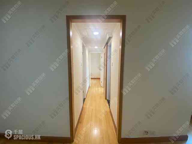 Tsuen Wan - Discovery Park Phase 3 Block 11 04
