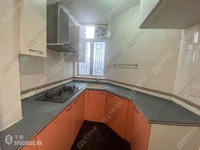 Tsuen Wan - Discovery Park Phase 3 Block 11 06