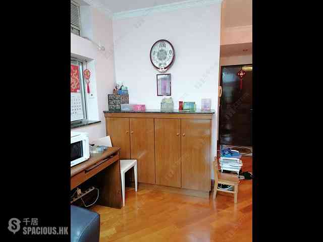 Tsuen Wan - Discovery Park Phase 1 Block 1 03