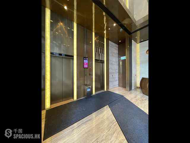 Yau Tong - Peninsula East Block 1 09