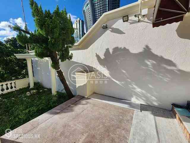 Repulse Bay - Villa Corniche 02