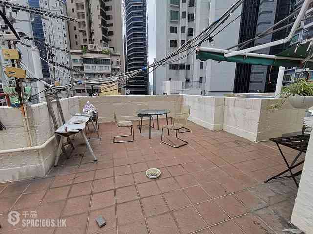 Central - Chung Shan House 02