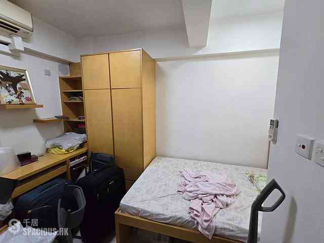 Mong Kok - Kam Sing Building 10