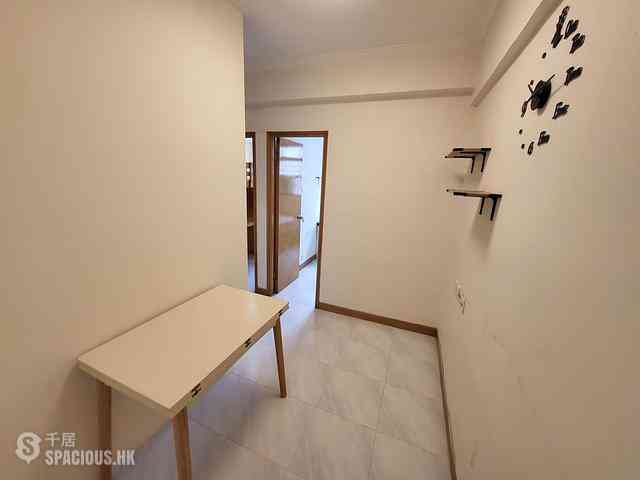 Sai Ying Pun - Tung Lee Building 02