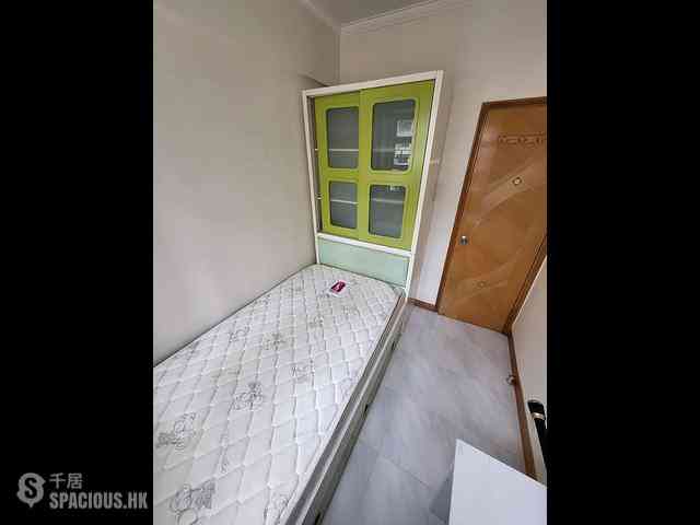 Sai Ying Pun - Tung Lee Building 04