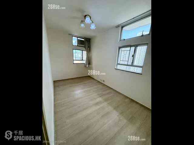 Diamond Hill - Lung Poon Court 05