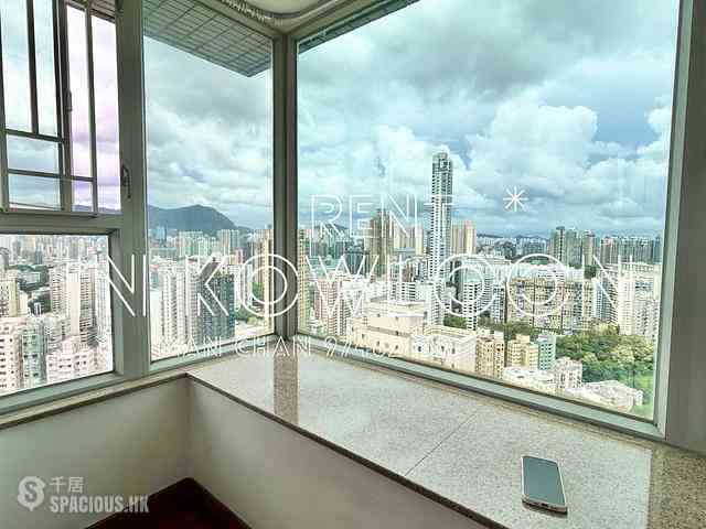 Mong Kok - Paradise Square 13