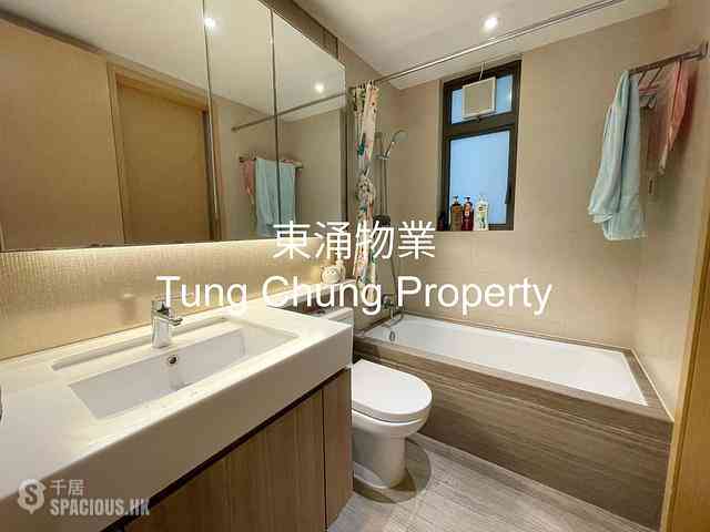 Tung Chung - The Visionary Tower 1 11